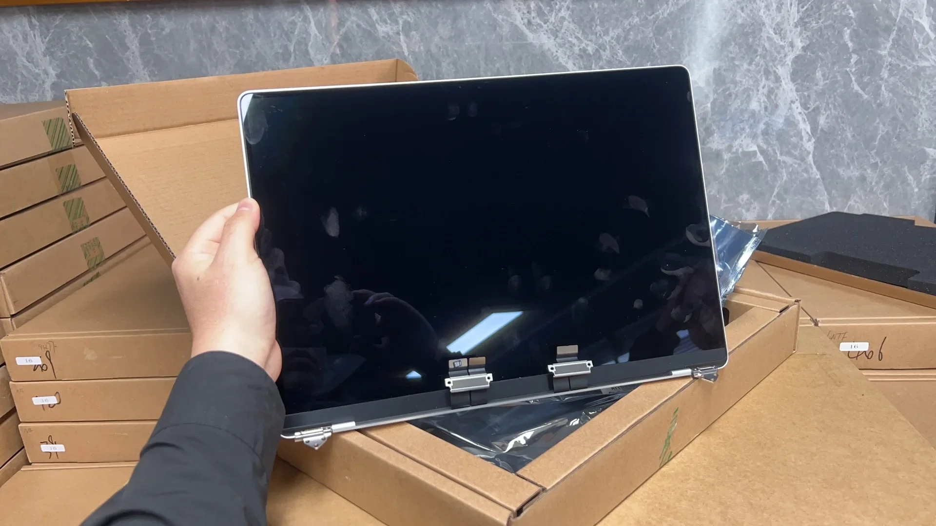 

ЖК-дисплей с рамкой для Air 13,3 дюйма A1932 A2179 A2337 2018 - 2020 года