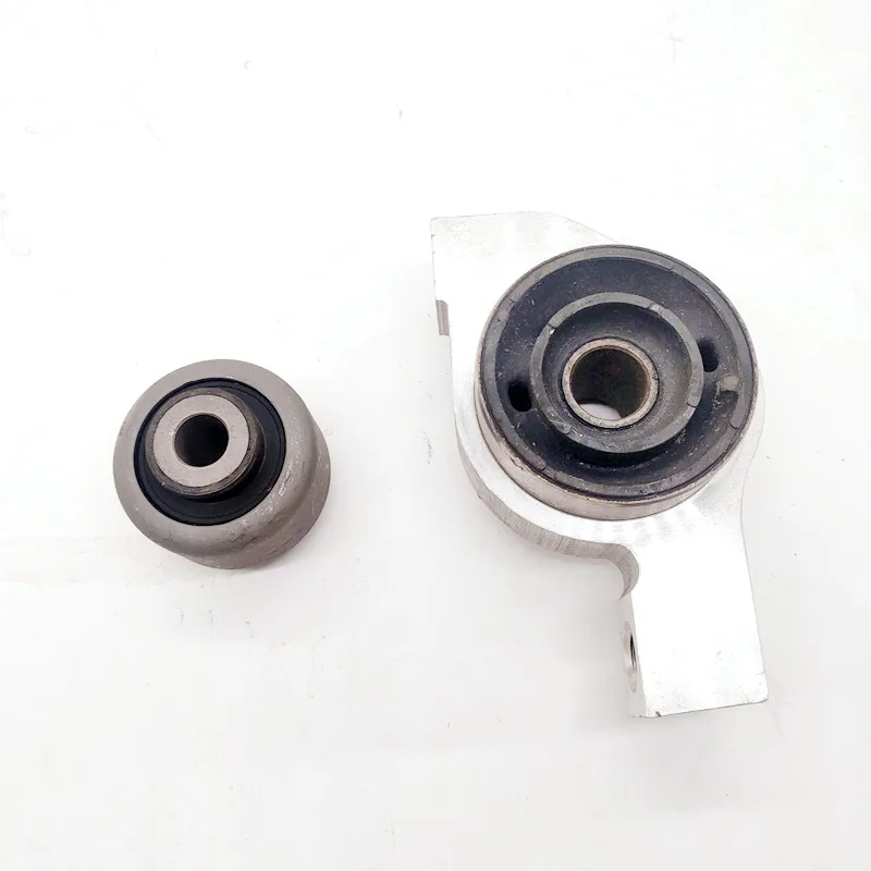 Triangular Arm Bushing Front Triangular Arm Hinge Center Bushing for Peugeot 508 Citroen C5 C6 3523eh 3523ct