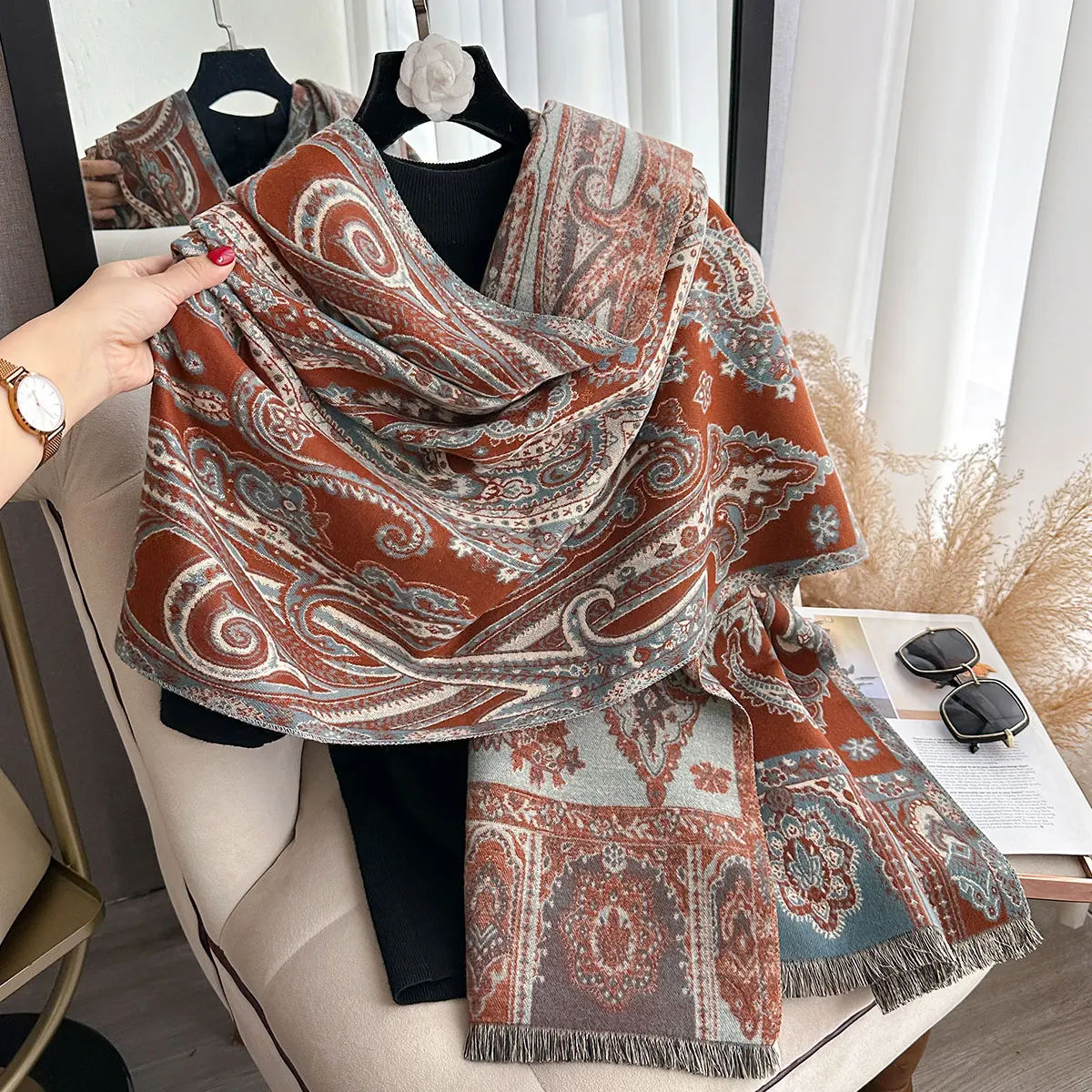 2025 Women Scraves Elegant Ladies' Bohemia Jacquard Pashmina Winter Thick Warmth Paisley Shawl Coldproof Windproof Blanket Scarf