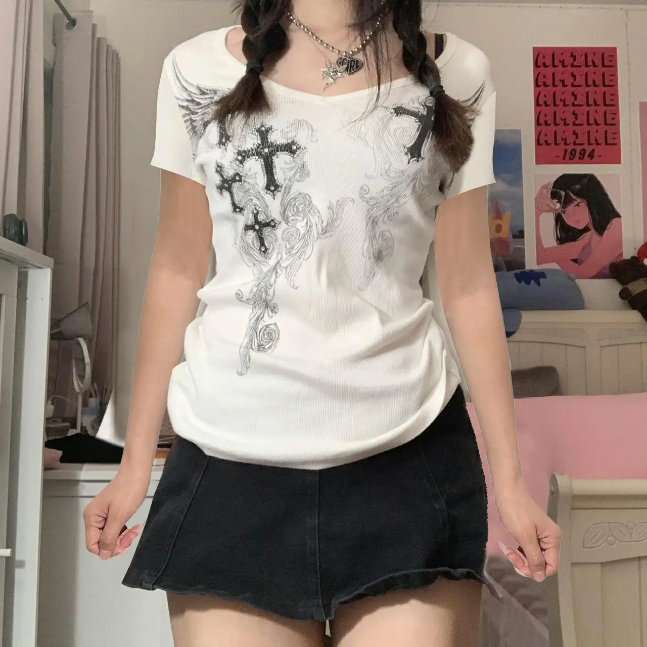 

Combhasaki Women 2023 Y2K Grunge Kawaii Vintage Female Short Sleeve Cross Goth Print V-neck Skinny White T-Shirts