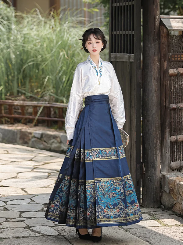 

Hanfu [Phoenix Flying] Mingzuo Weaving Gold Makeup Flower Horse Face Skirt Set, Best Friend Daily