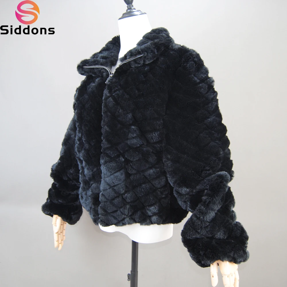 

Женское зимнее короткое пальто из натурального меха кролика рекс с отложным воротником