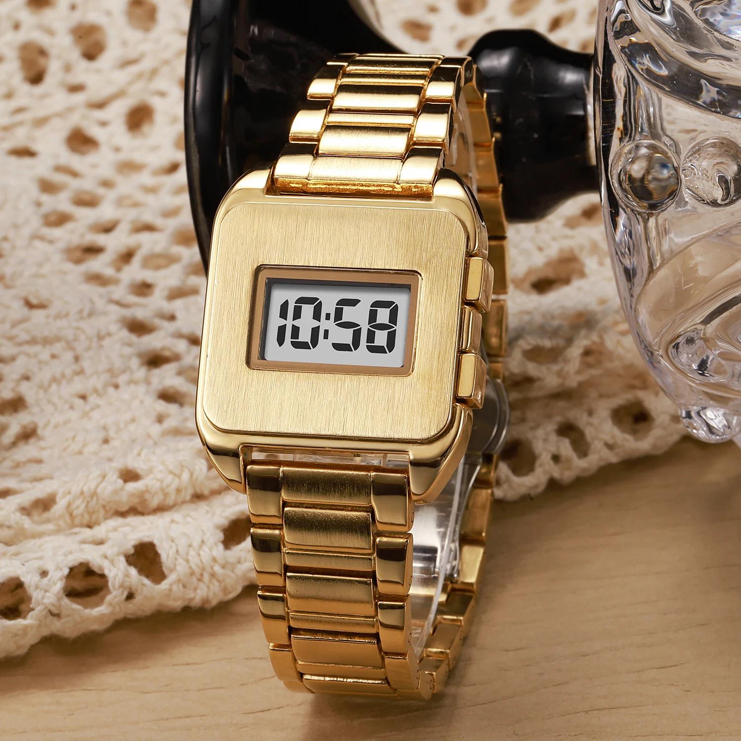 Simple Digital Men's Electronic Watch Arabic Numerals Show Conspicuous Daily Wearing Time as Gifts for Grandpa's Daily Life - 4
