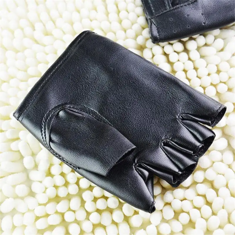 Unisex Synthetic Leather Polyurethane Black Fingerless Gloves Solid Woman Half Finger Driving Women Men Fashion Transport Gloves 4