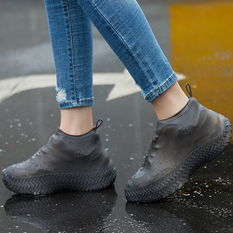 Couvre-chaussures imperméable en silicone pour bottes de travail - Haute  élasticité - Design à double boutonnage pour éviter la saleté de vos  précieuses chaussures (couleur : D, taille : XXXL (30,5 cm)) : :  Mode