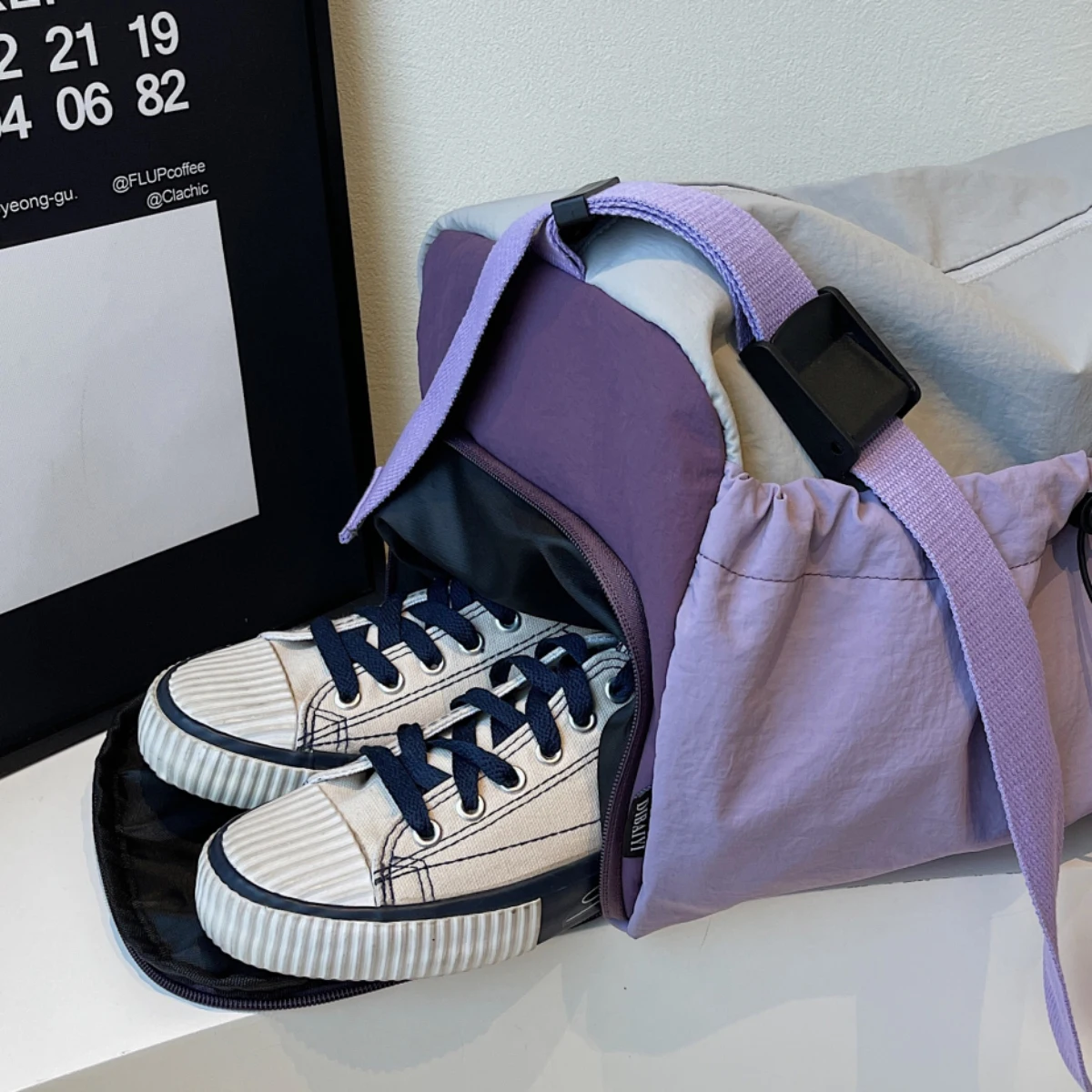 Sports Fitness Bag for Women, Wet and Dry Separation, Yoga Satchel Crossbody Bag, Large-Capacity Travel Bag, Satchel Cosmetics Bag for Business Trip, Fashionable Shopping Bag, Shopping and Work Clothing