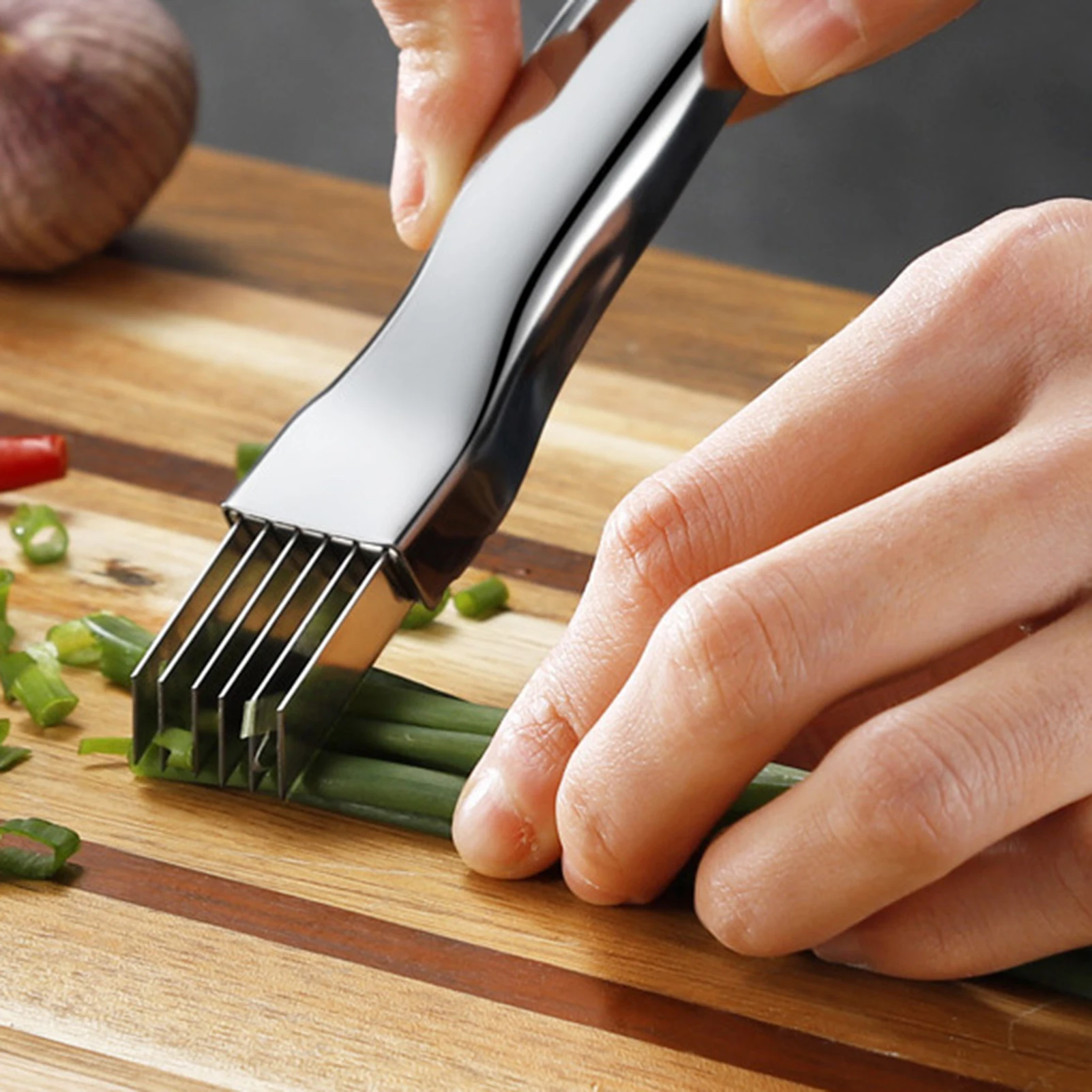 Multi Function Shredded Onion Slicers with Cover Sharpen Stainless Shredded Green Onion Cut Slicer Kitchen Vegetable Cutter Tool