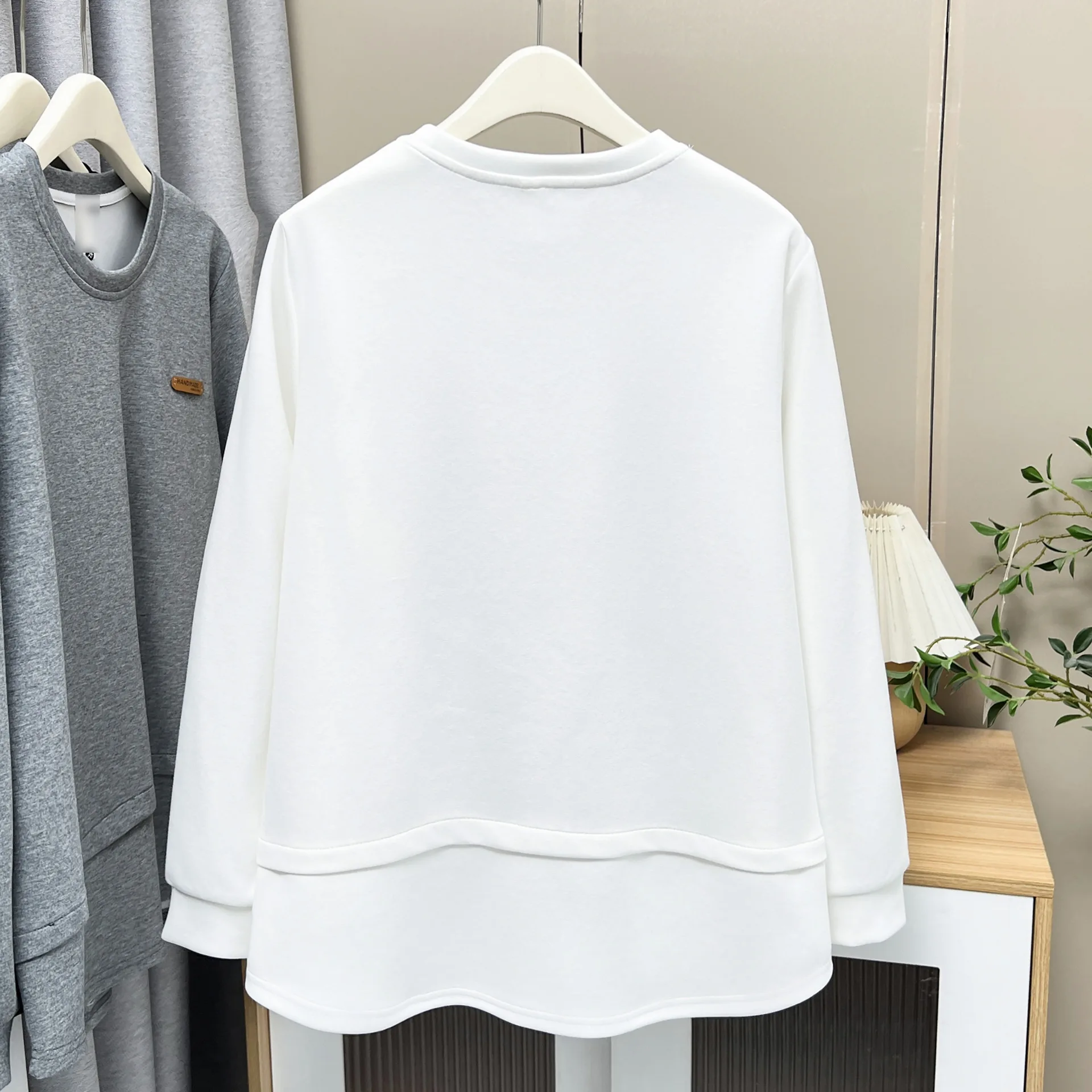 XXXXL Fashion Plus Size Women's Sweatshirts Autumn New Simple Casual Labeled Fake 2 Pieces Long Sleeved Top 633