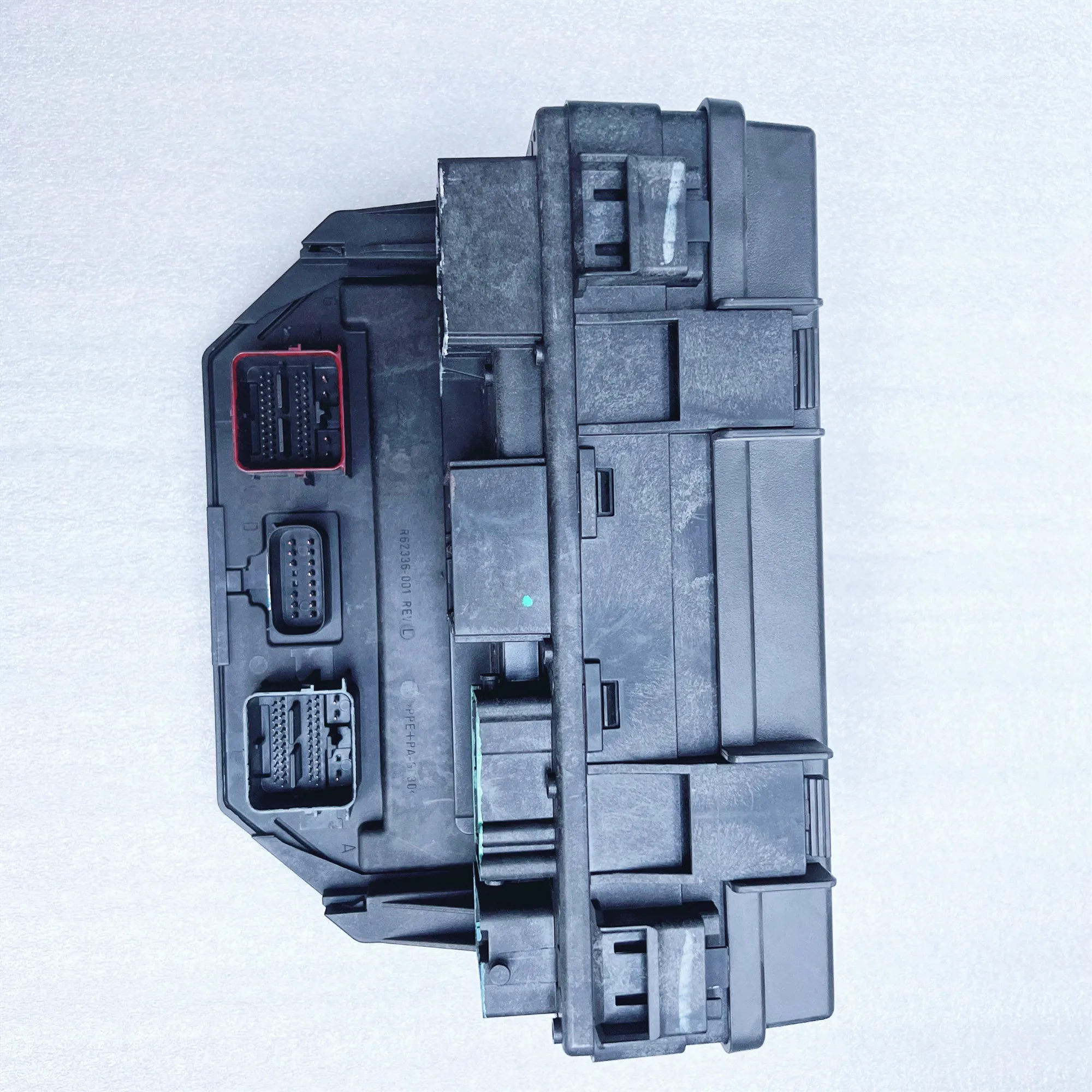 Original Comprehensive Power (Module, Power Center, Fuse Box Assembly) 68263897AA, R8263897AA, Suitable For: Jeep Wrangler JK, 2