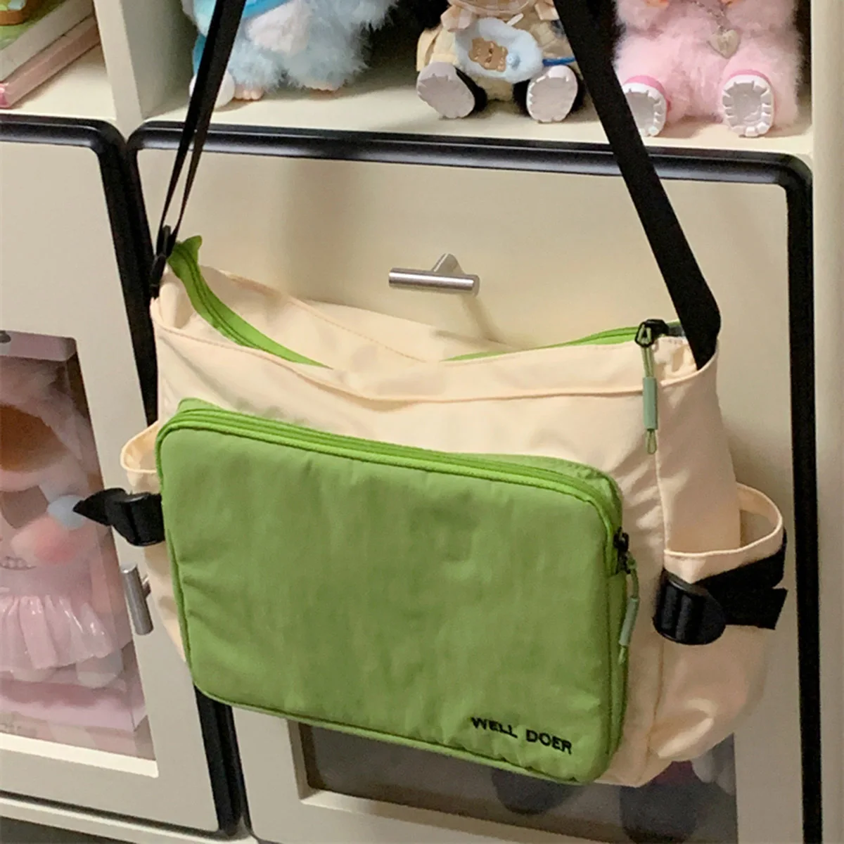 Crossbody Bag for Girls, Trendy Messenger Bag for Middle School Students, Shoulder Bag for Teenagers and High School Students, Tutoring Bag, Art Bag for Elementary School Students