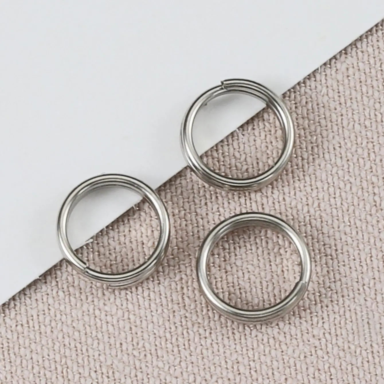 Key Rings 50pcs/lot 6/8/10/12mm Metal Keyring Blank Circle Split Ring Connector for DIY Keychain Jewelry Making