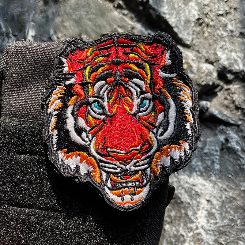

Wild Wolf and Fierce Tiger Embroidery Patches Morale Badge Tactical Patch for Backpack Military Hook&Loop Armband Appliques