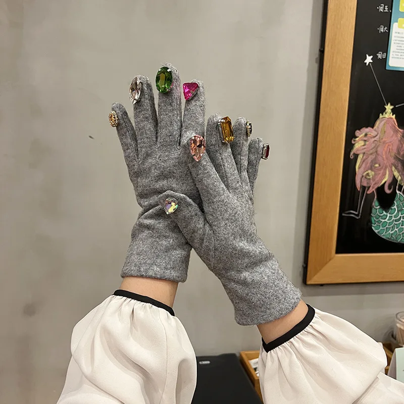 Ski gloves Cashmere gloves Korean version of the new rhinestone split finger gloves can touch screen warm cycling warm C038