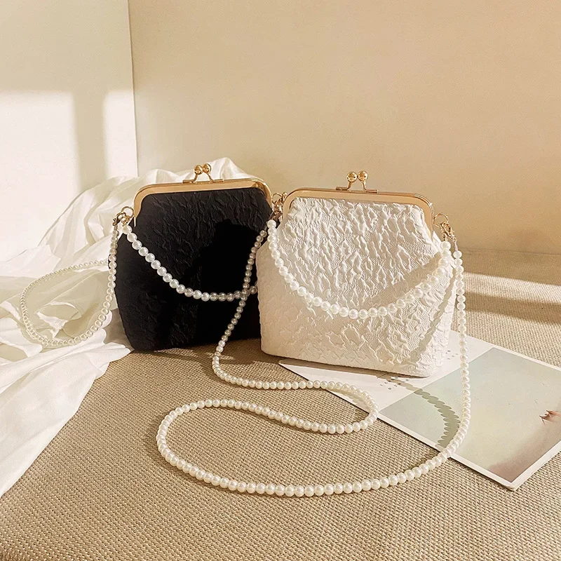Cheongsam Clutch Shell Pearl Handbag Mini Chain Crossbody Shoulder Bag Mobile Phone Bag Versatile Cosmetic Purse for Women