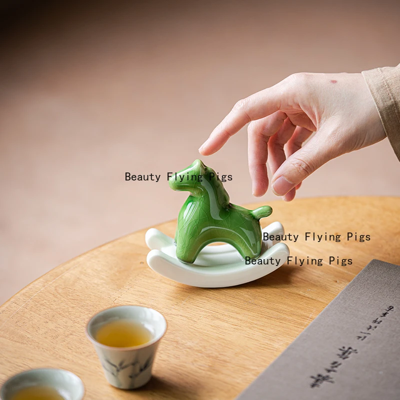 Ceramic Swinging Pony Tea Pet Creative Cute Tea Table Decoration Small Ornament Home Accessories