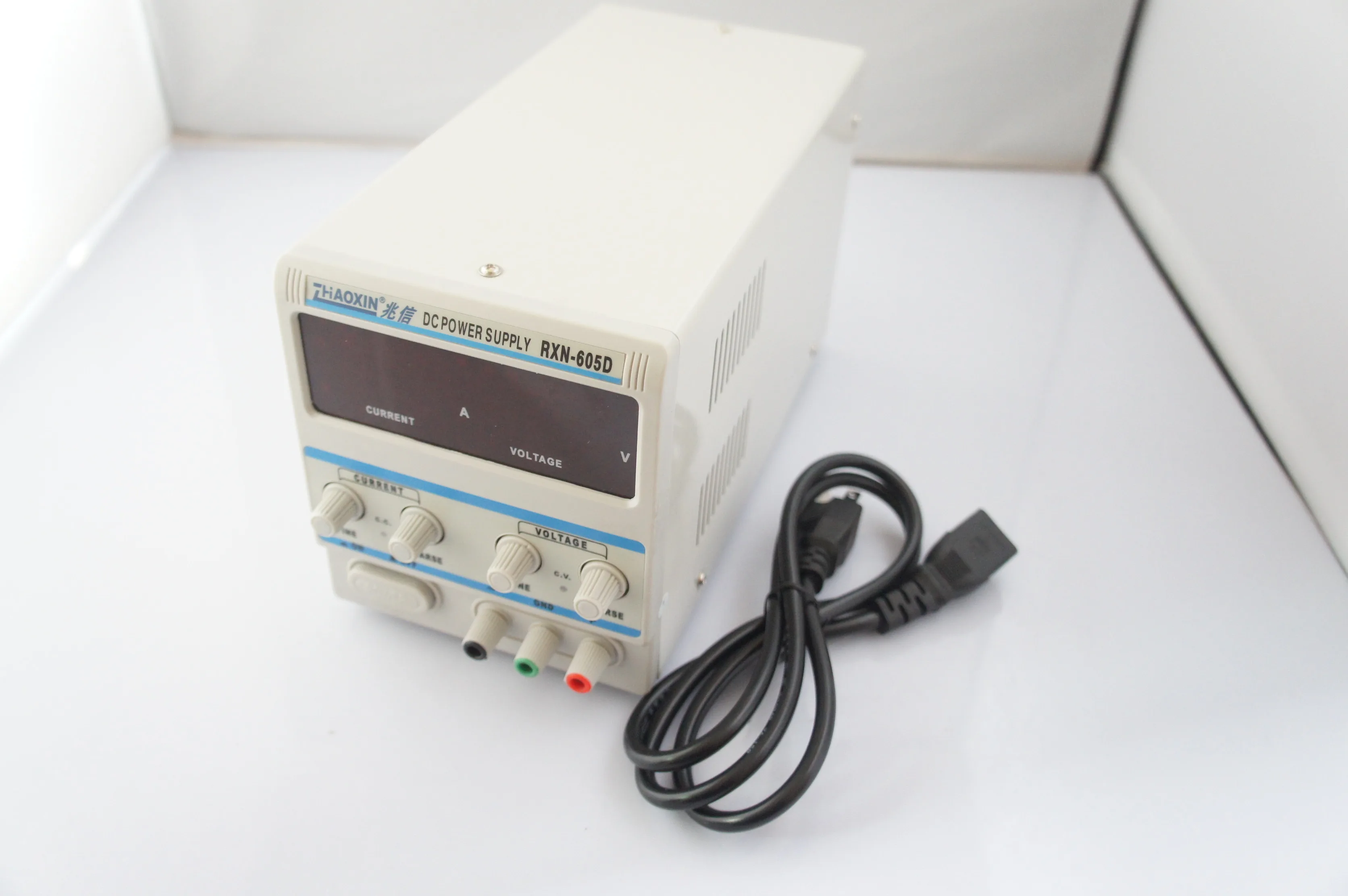RXN-605D Variable 60V 5A DC Power Supply Linear LabGrade detail image 2