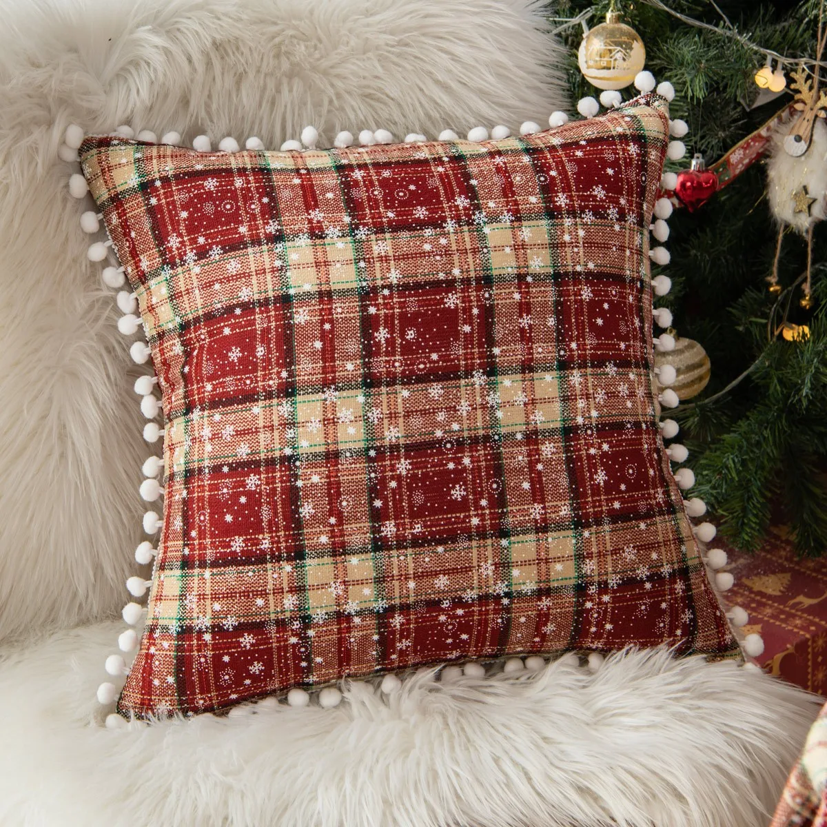 https://ae01.alicdn.com/kf/S3776cee445f041428e04c91afdaaf9e0G/Christmas-Cushion-Cover-Scottish-Tartan-Plaid-Throw-Pillow-Cover-Farmhouse-Classic-Decorative-Pillowcase-For-Home-Decor.jpg