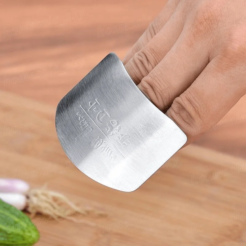 1pcs Stainless Steel Finger Guards Durable Kitchen Protectors for Cutting, Cooking Tool Accessories with Anti-Slip Grip