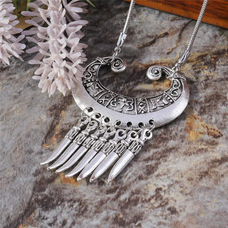 Aihua Boho Statement-Halsketten mit geschnitzten, hohlen Blumen und Schmetterlingen für Damen, Vintage Ethnischer Tibetischer Silberschmuck – Detail 11