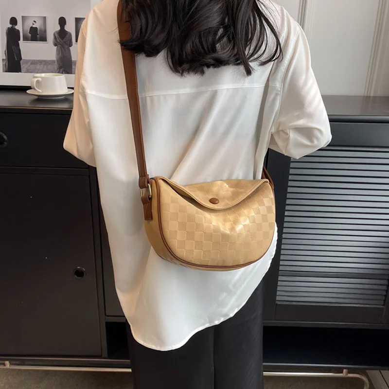 crossbody bag dumpling single shoulder 2023 summer new fashion messenger bag large capacity travel cosmetic bag