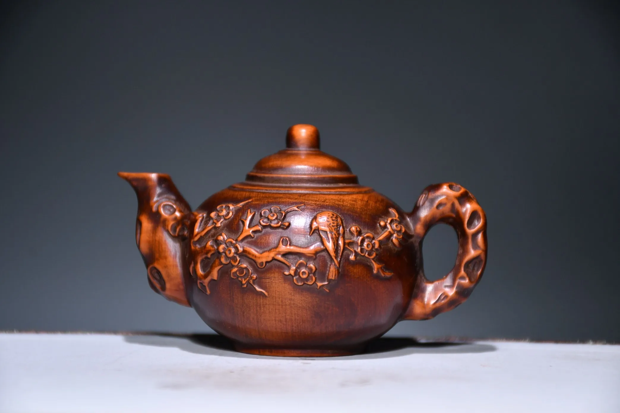 

Wood Carving Kettle Teapot Art Sculpture Ornament Wooden Decoration Craft Gift Home Decoration Desktop Ornament