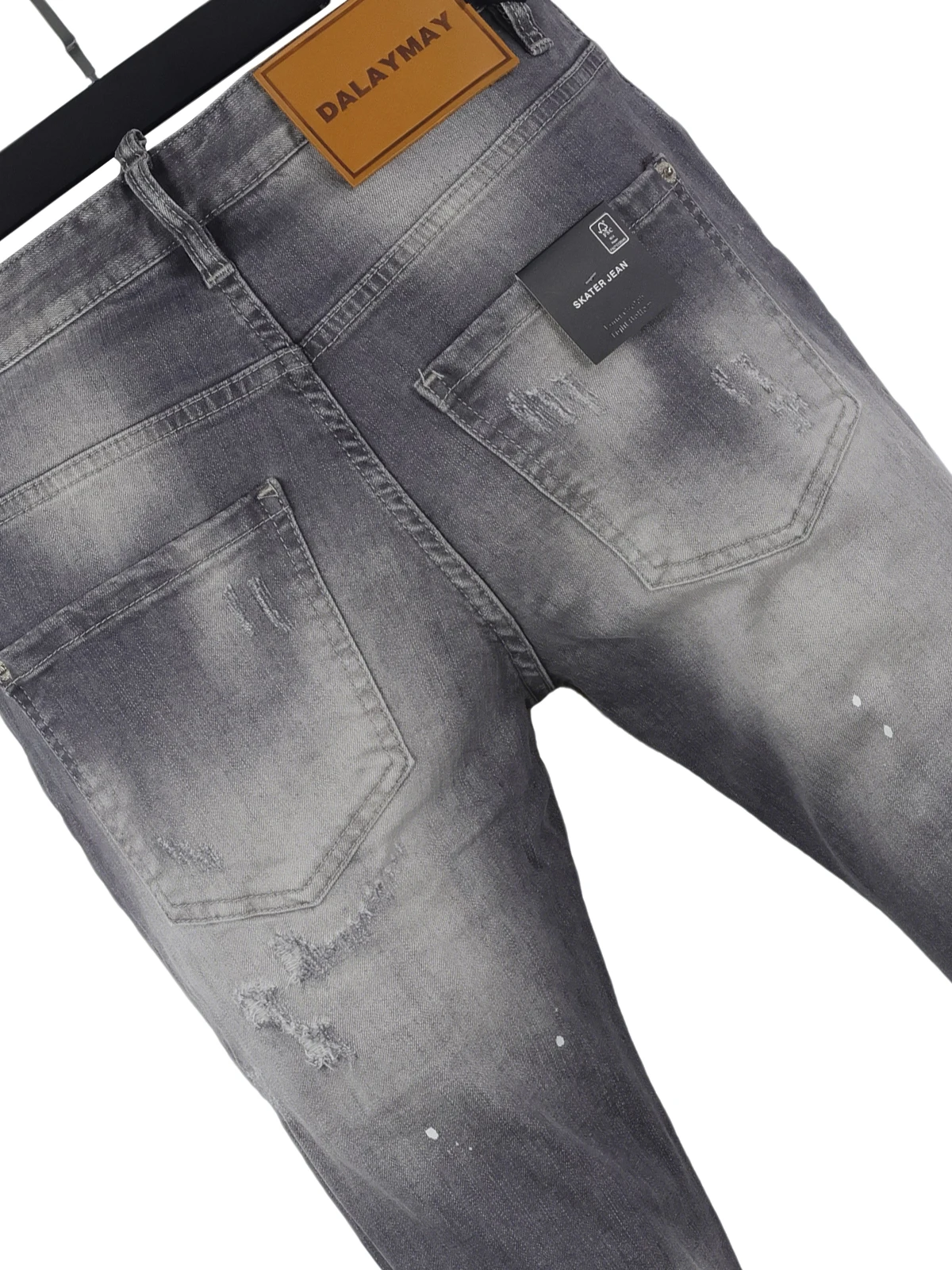 6071 Four Seasons New D2 Jeans wash detail image