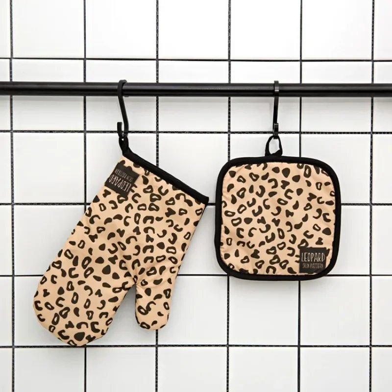 Kitchen Gloves Silicone Oven Mitts Kitchen Gloves Silicone Oven Gloves Cotton Pot Holders Insulation Leopard Pattern Pad Cooking Microwave Gloves Baking BBQ Oven Potholders Oven Mitts Potholder Pad
