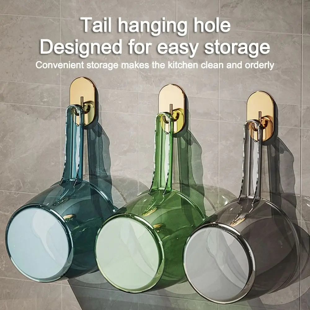 Fashion Long Handle Transparent Water Scoop Hang Plastic Washing Scoop Water Ladle Baby Bath Dipper Spoons plastic water ladle