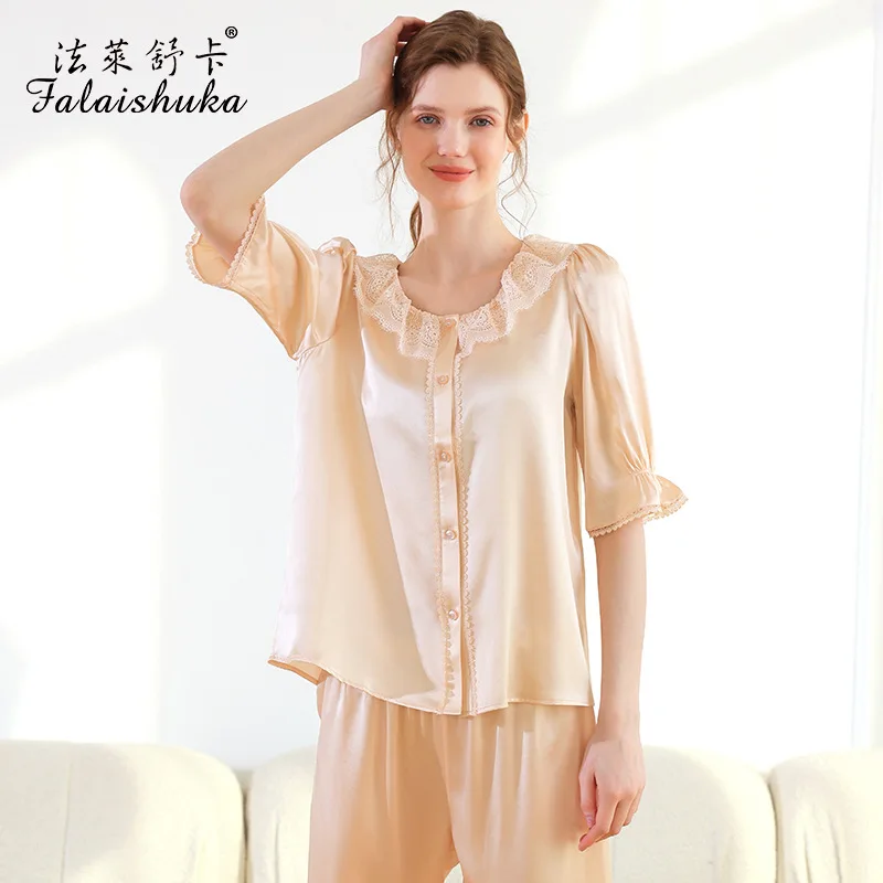 

19 momme Elegance 100% natural silk pajamas sets women sweet lace Short sleeve Middle pants genuine silk pyjamas T8611