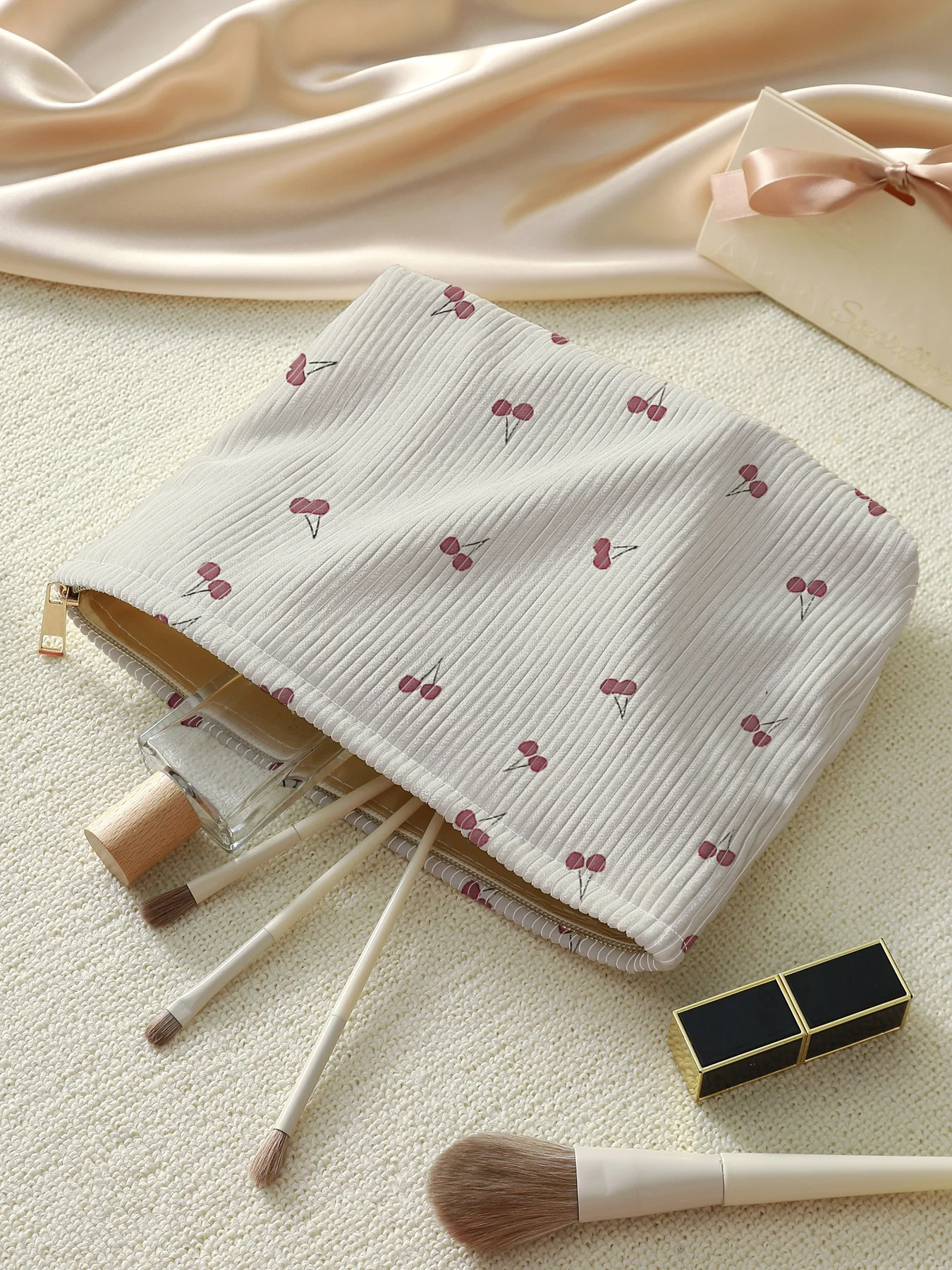 Cherry printed corduroy makeup bag, lightweight zipper makeup storage box, multifunctional bag with lining