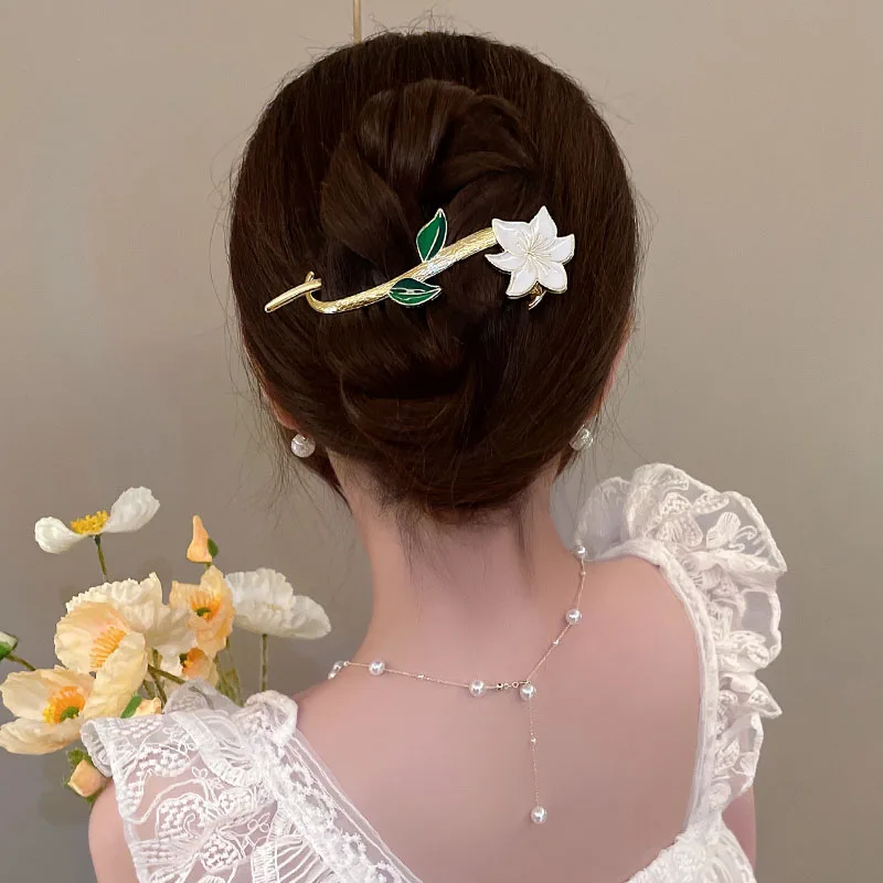 VANIKA New Elegant Bellflower Frog Buckle Hairpin Metal Ponytail Hair Clips  Sweet Hair Claw Fashion Headwear ACCESSORI FOR GIRL