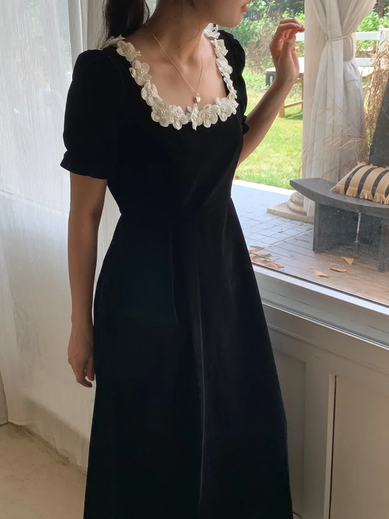 Autumn French Vintage Black Velvet Midi Dresses for Women Puff Sleeves Square Collar A-line Korean Fashion Vestido Mujer New