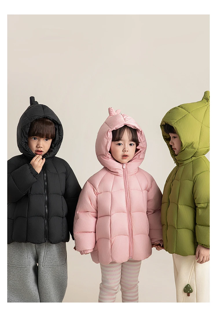 크리스마스 선물 2025 여아 후드 다운 재킷 95% 화이트 덕 다운 푸피 단색 겨울 따뜻한 파카 1세7세