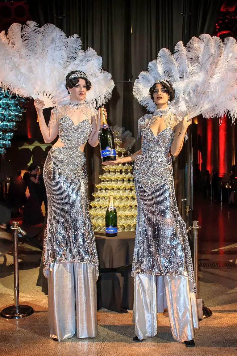 Description Picture 4 of item13Bone Wellow Ostrich Feathers Fan 90CM Stage Show Performance Dance props Fluffy Plumages Fans Foldable With Crafts Fan Feather