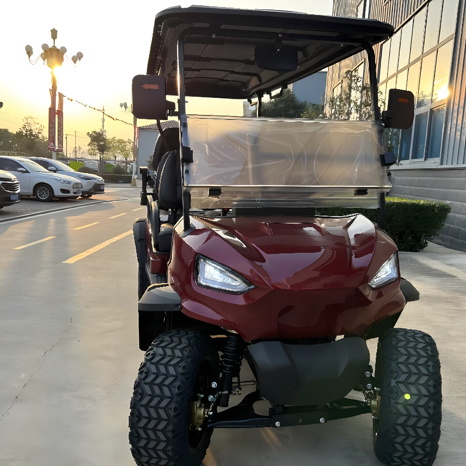 4 6 Passenger Golf Cart 72V Battery Lithium Ion Pack Electric Golf Carts Color can be customized