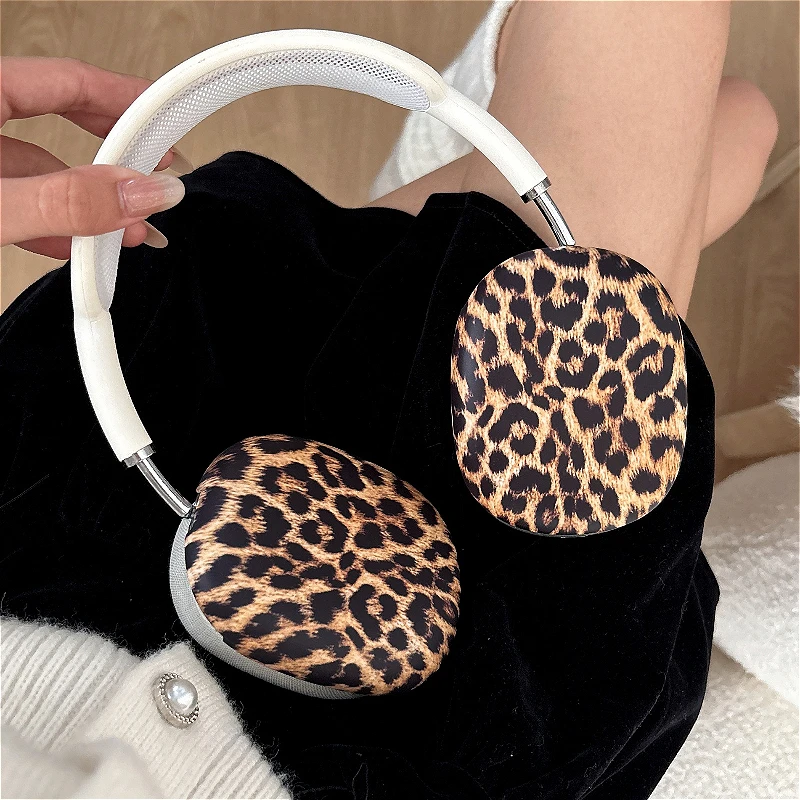 Luxury Leopard Print Wireless Headphone Case - Stylish Protective Sleeve