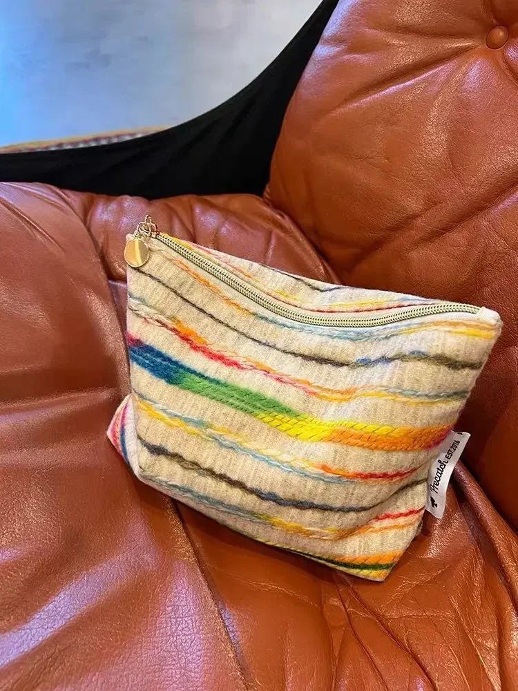 

Rainbow stripe makeup bag travel bag portable large-capacity storage bag versatile and simple porta brochas maquillaje