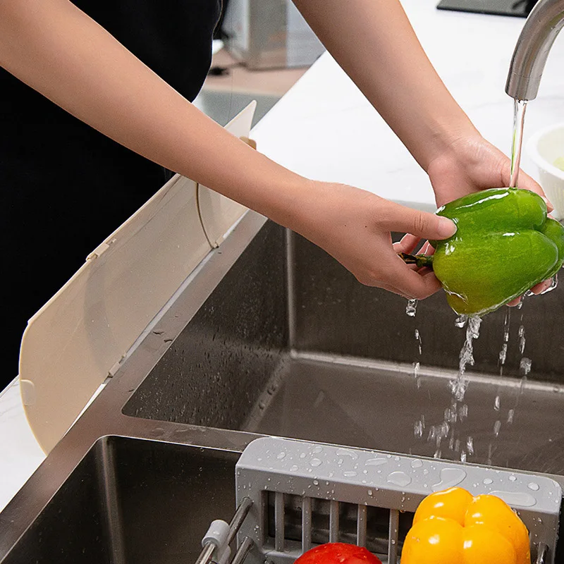 Kitchen Sink Baffle Washing Vegetable Fruit Protector Suction Cup Sink Water Baffle Accessories