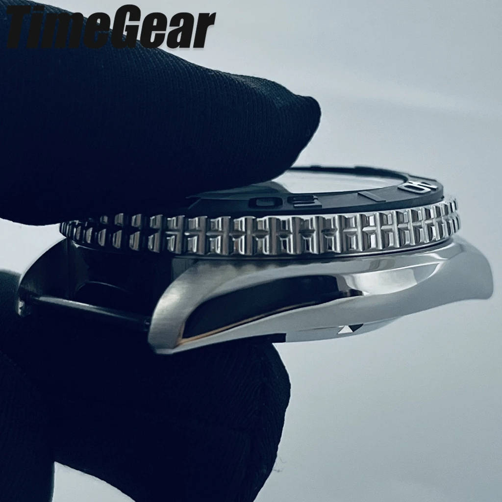 Sleek Black Ring Watch Case with Sloping Bezel and 3.8 Crown