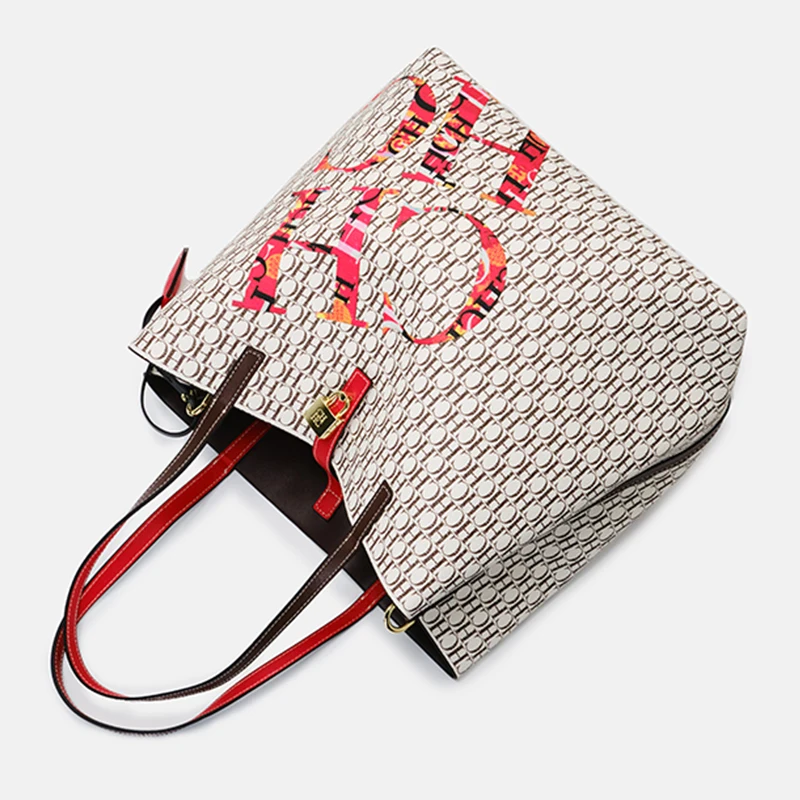 حقيبة كروس نسائية ذات جودة عالية على الطراز الكلاس...