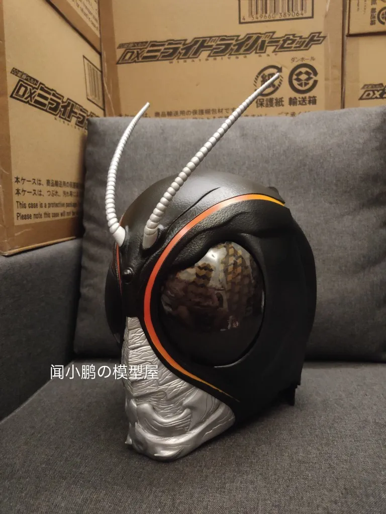 仮面ライダーBLACK SUN ヘルメットコスプレ用スーツ 一体式 眼発光仕様 仮面ライダーBLACK SUN ヘルメットコスプレ用スーツ 一体式 眼