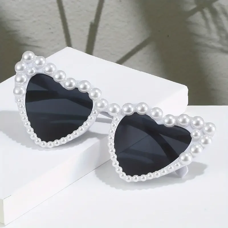 Heart-Shaped Pearl Inlaid Sunglasses