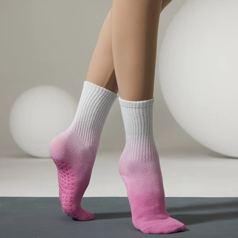 Yoga socks Cotton Breathable Sweat-absorbing Gradient Color Stocking Non-slip Mid-tube Dance Ballet Pilates Socks Women