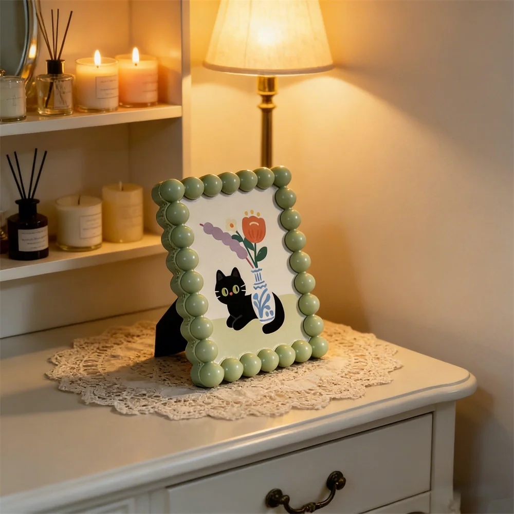 Cornice Portafoto con Perline, Design Cartone Animato Carino, Espositore da Tavolo Kawaii, Porta Foto da Scrivania per Casa, Ufficio, Camera da Letto - Image 4