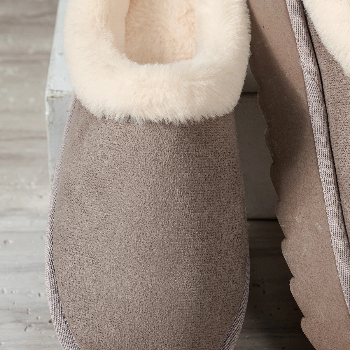 Women's Fluffy Slippers Canada | EvaCozy™ Warm Winter Shoes
