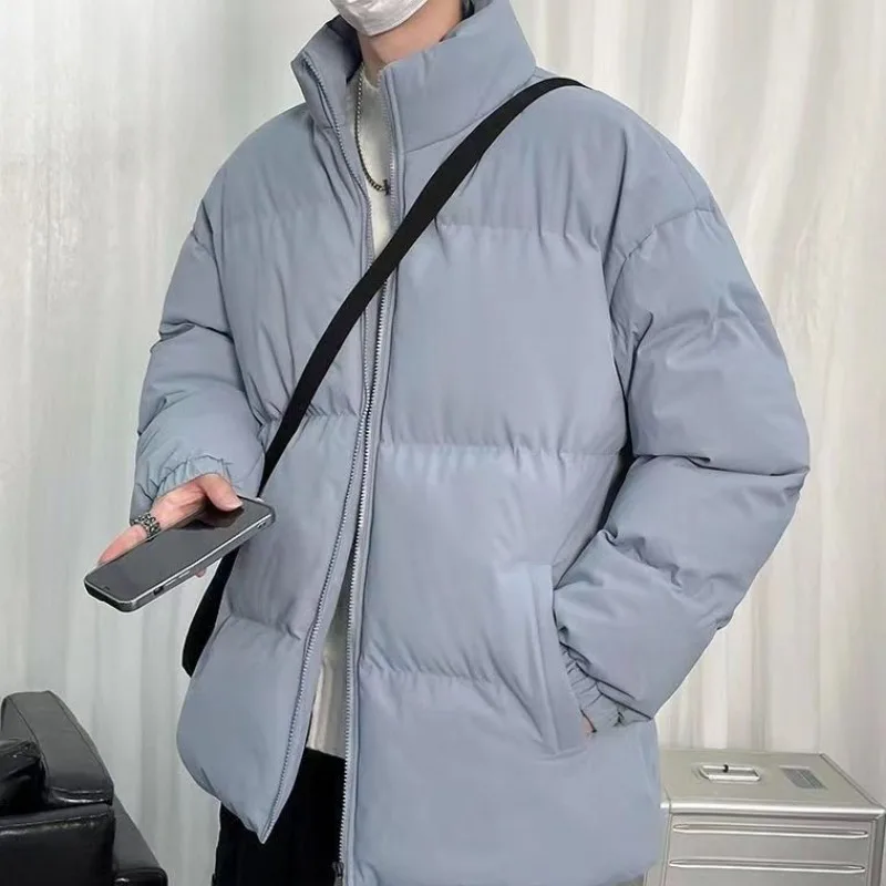 

2023 New Men Down Cotton Coat Winter Jacket Short Loose Parkas Plus Fleece Thick Warm Outwear Lovers Hong Kong Style Overcoat