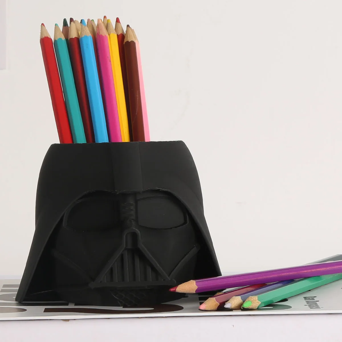 1 PC 3D printed character model decoration pen holder home decoration black pen holder storage storage pen holder desk organizer pen and brush holder