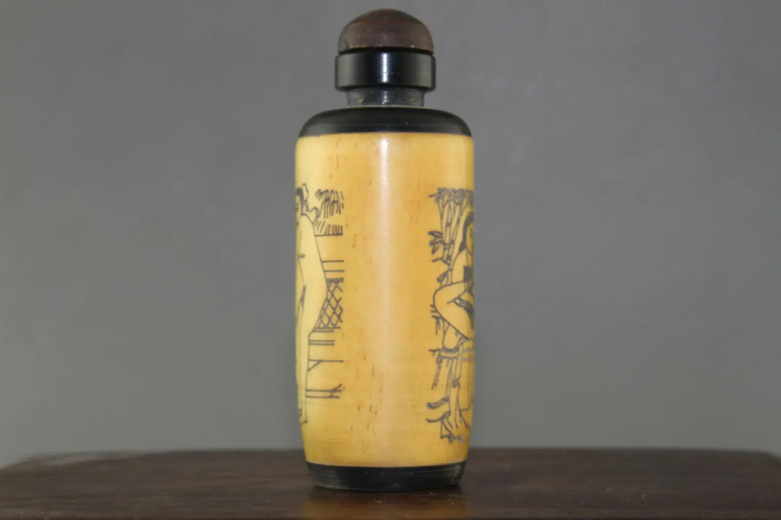 Exquisite Old Chinese bone Hand Painted character Snuff Bottle 3