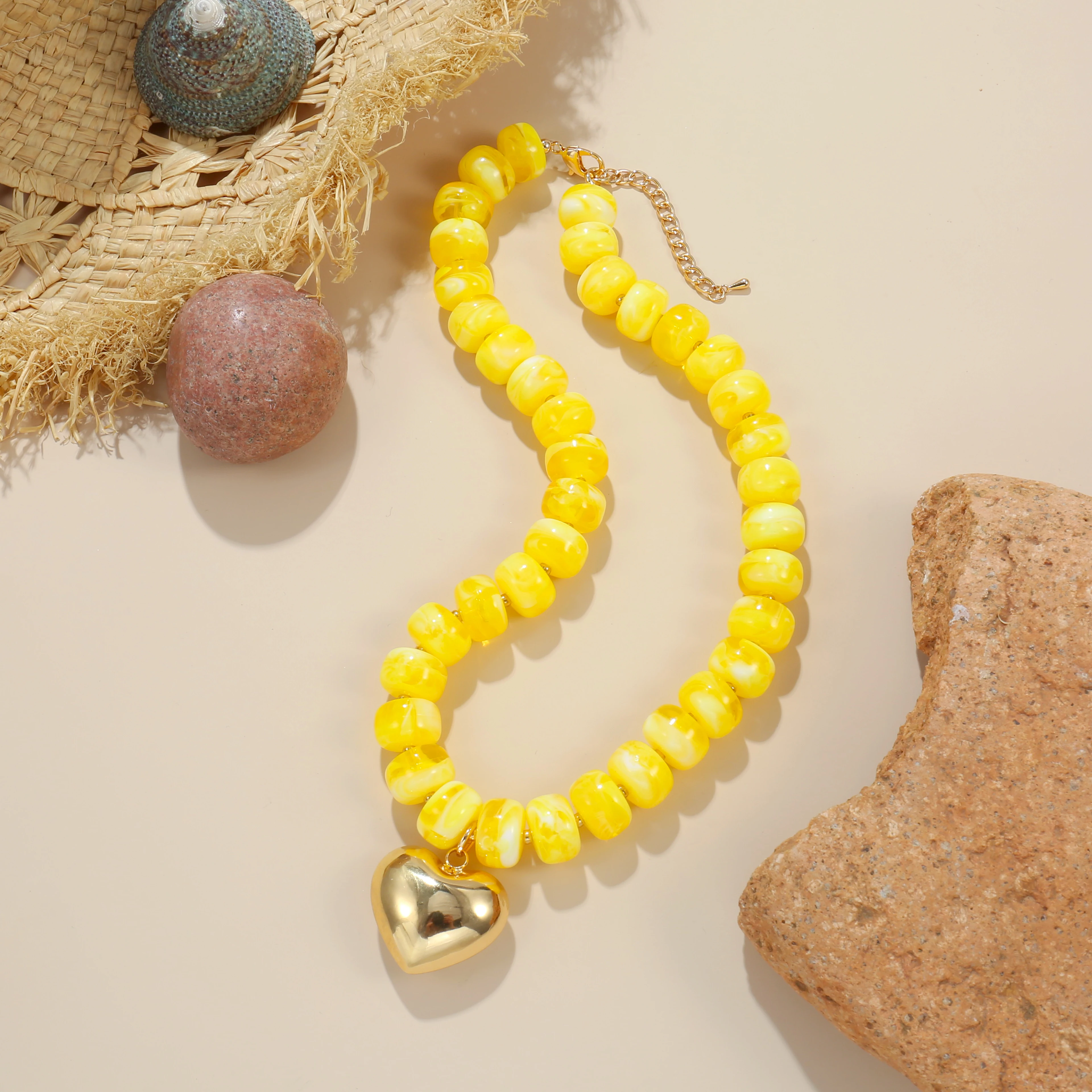 Badu Bohemia Colorful Acrylic Beaded Choker Necklace for Women 14K Gold Plated Heart Pendant Summer Aesthetic Y2K Jewelry Gift