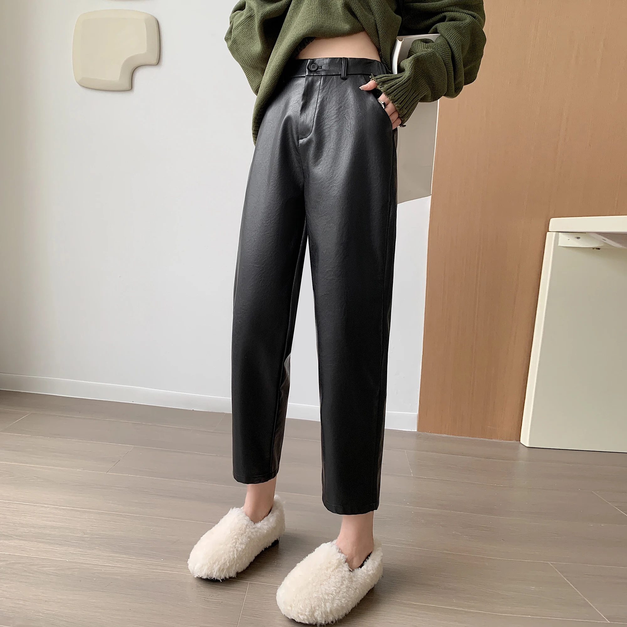 

Women's pants y2k Black PU 2024 autumn and winter new high-waisted nine-point temperament boot pants casual pants slim traf